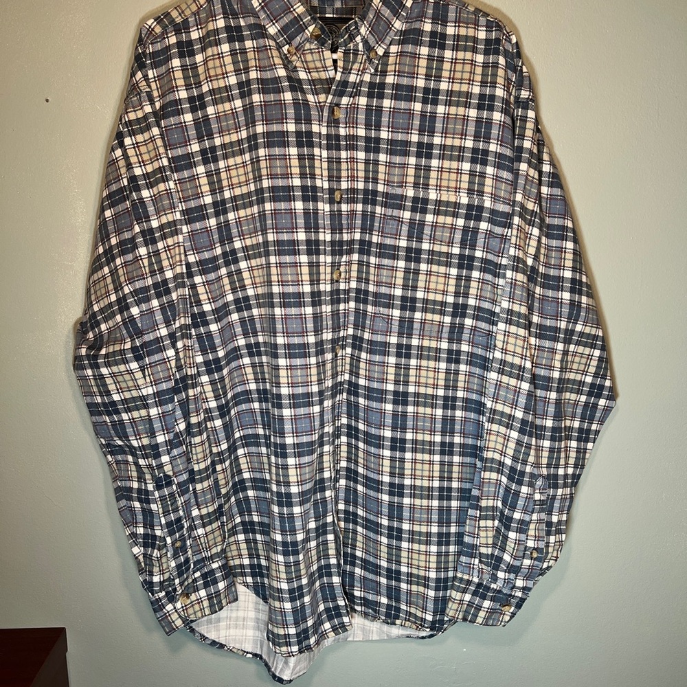 Men's Plaid Shirt - Picture 6 of 8